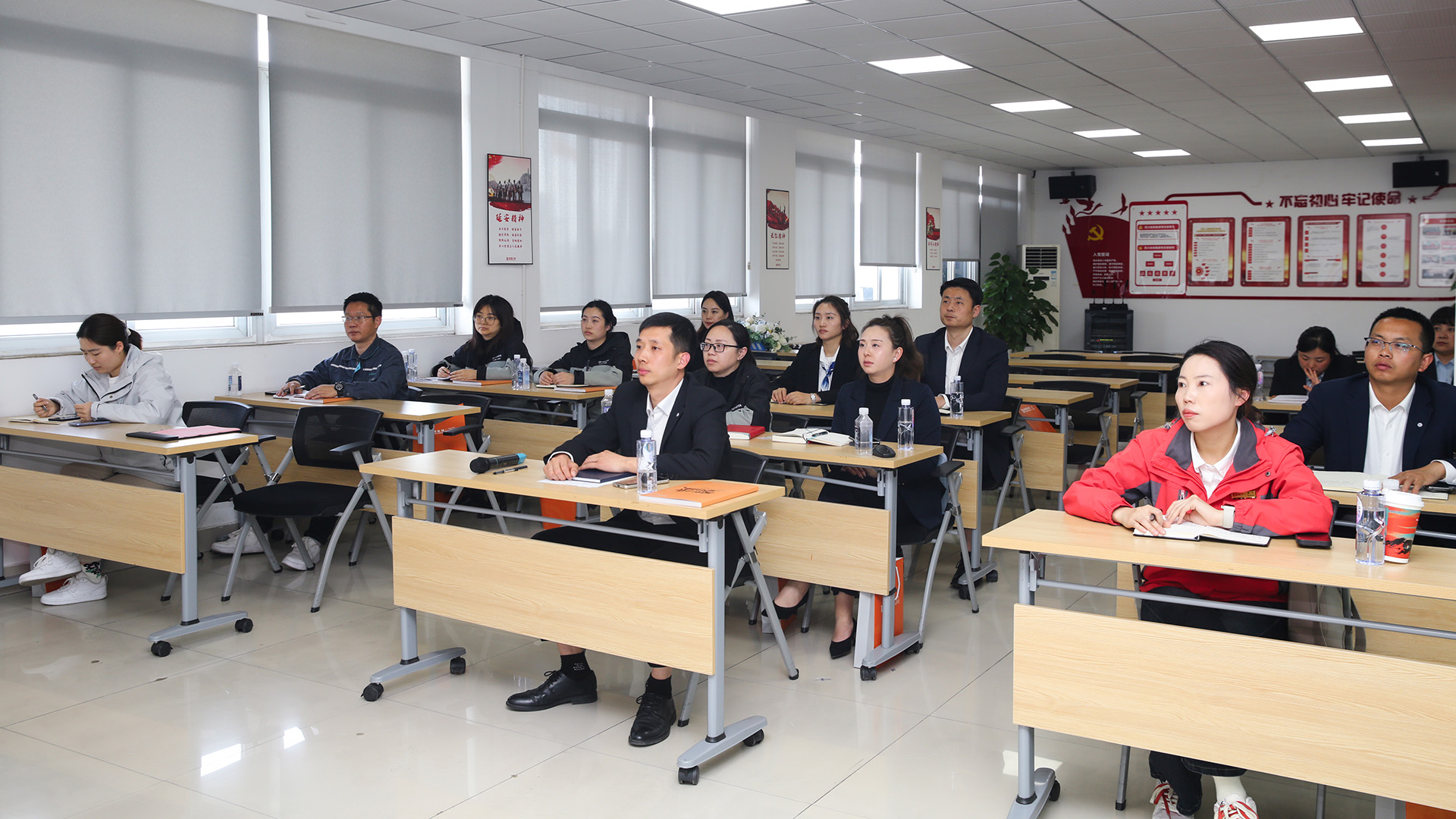 041006476172.jpg 04.jpg